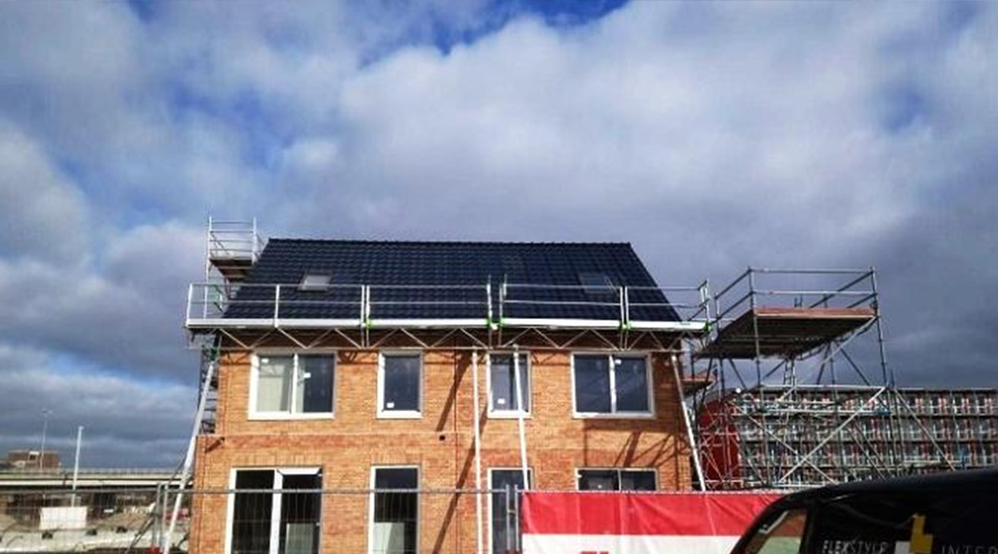 Projet photovoltaïque résidentiel à l'Université de Groningue aux Pays-Bas