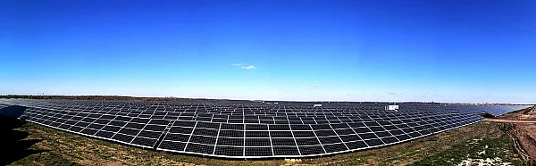 Projet photovoltaique d'envergure europeenne : KSTAR a fourni des onduleurs a Centrale electrique a plaques de Pokrovska de 240 MW en...