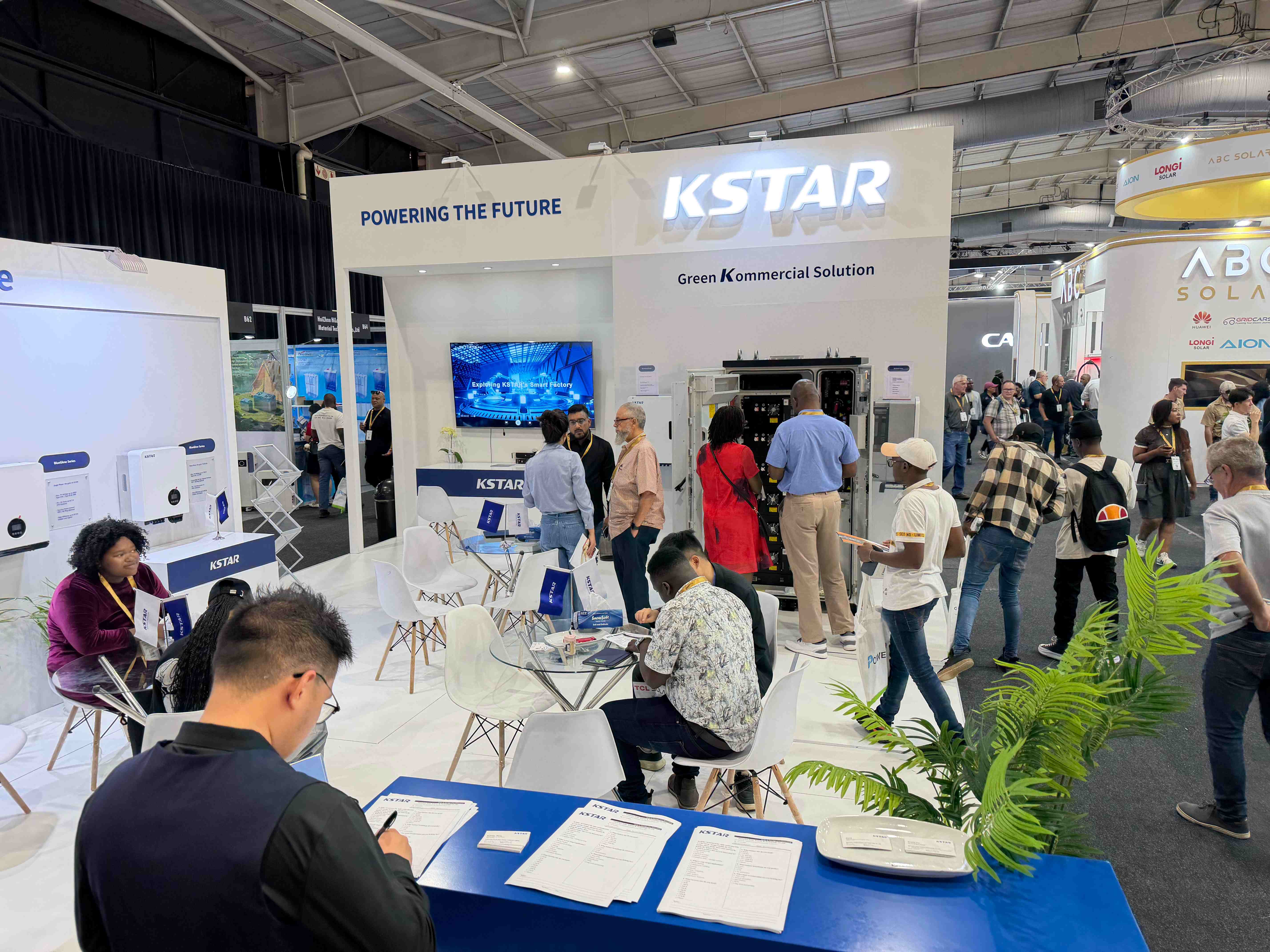 Solutions solaires et de stockage d'&eacute;nergie KSTAR à Solar & Storage Live Africa 2026